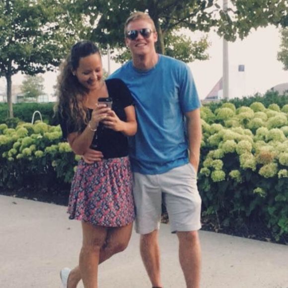 Meet your Posher, Lina - Picture 1 of 1